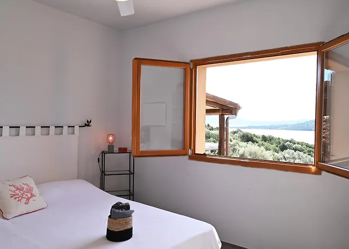 Habitación en casa particular Porto Mannu - Localita Capo D'orso - Coral Room, With Sea View Proiettore